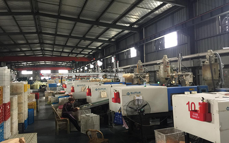 Cixi Changhe Leyou Sanitary Ware Factory línea de producción de fábrica